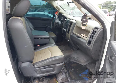 2010 Dodge Ram 1500 St z USA, uszkodzony, nr VIN 3D7JB1EK8AG165330